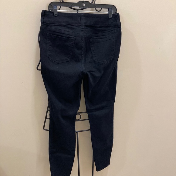 Torrid Jegging High-Rise Skinny Jean, Black, 10T - Picture 13 of 16